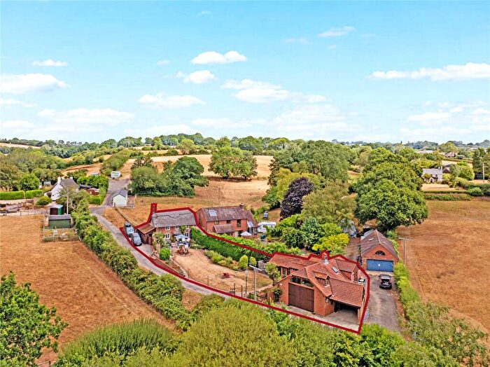 3 Bedroom Detached House For Sale In Lytchett Matravers, Dorset, BH16