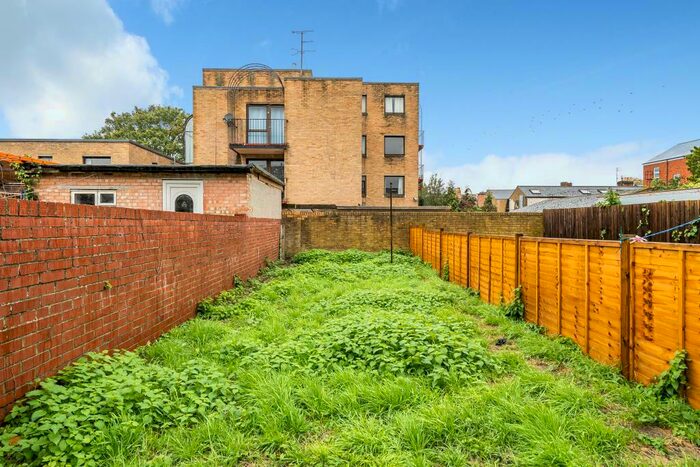 5 Bedroom Terraced House To Rent In James Street, Student Bedroom, OX4