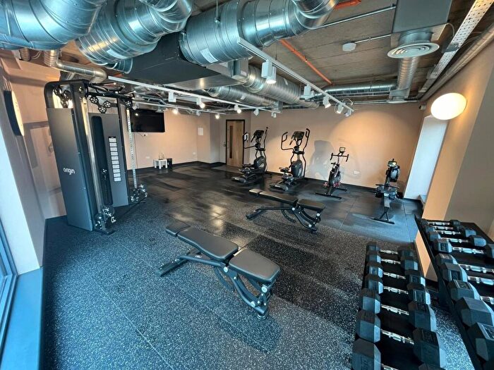 Apartment To Rent In Exeter, EX1