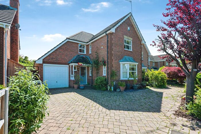 4 Bedroom Detached House For Sale In Tantallon Close, Berkeley Beverborne, Worcester, WR4