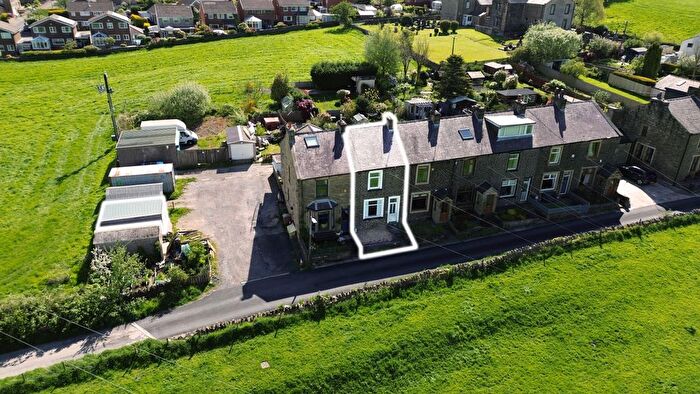 3 Bedroom Terraced House For Sale In Walverden Road, Briercliffe, BB10