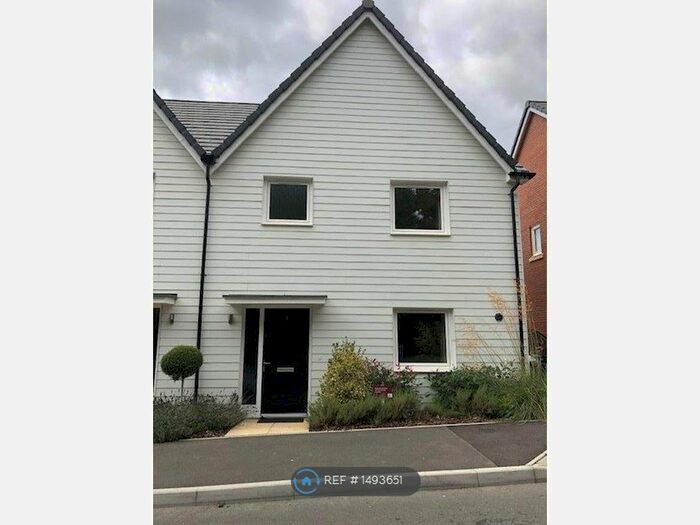 3 Bedroom Semi-Detached House To Rent In Ruppell Rise, Haywards Heath, RH16