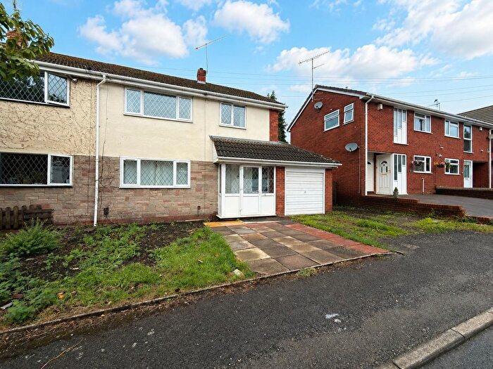 3 Bedroom Property To Rent In Double Row, Dudley, DY2