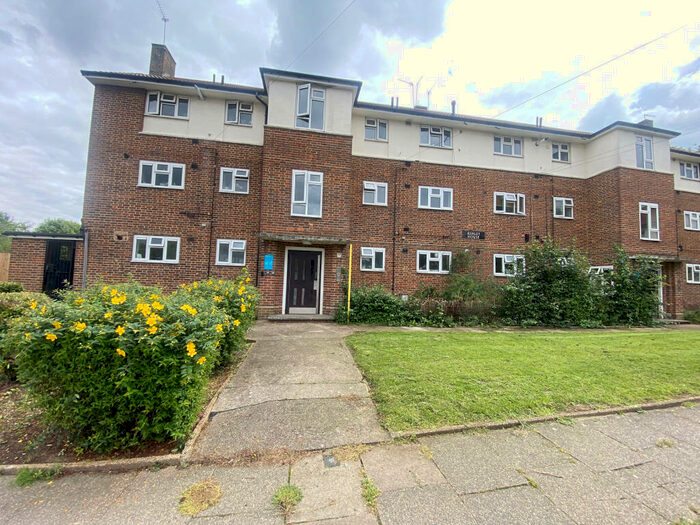 1 Bedroom Flat To Rent In Ashley House, Orpington, BR5