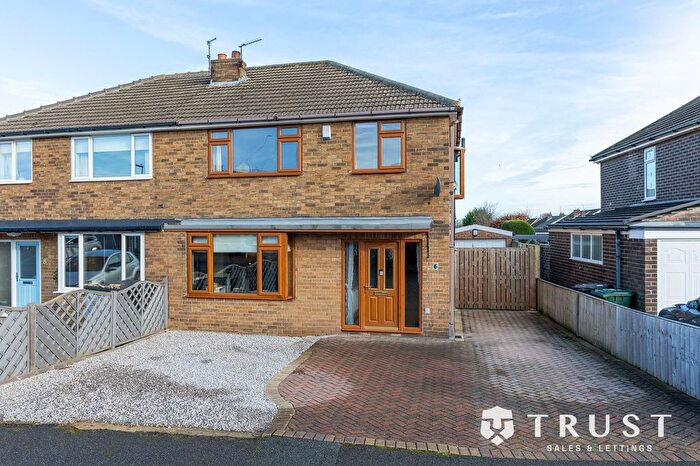 3 Bedroom Semi Detached House For Sale In Water Royd Drive, Mirfield, WF14