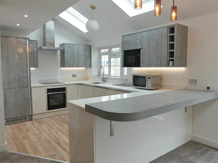 3 Bedroom Duplex To Rent In Southfield Road, Burley In Wharfedale, Ilkley, LS29