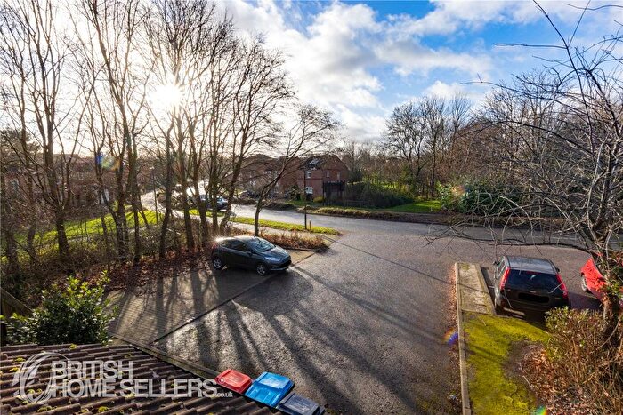 1 Bedroom Flat For Sale In Clay Hill, Two Mile Ash, Milton Keynes, Buckinghamshire, MK8