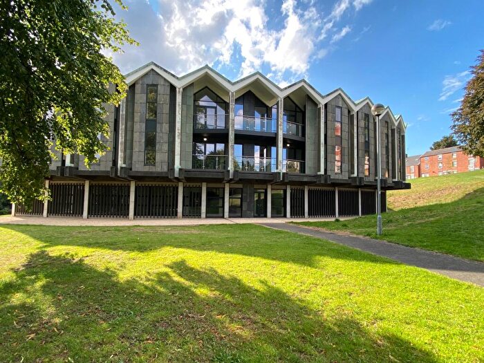 2 Bedroom Apartment To Rent In Knightsbridge Court, West Bars, S40