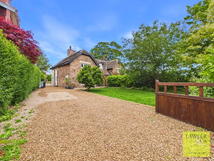3 Bedroom Semi-Detached House For Sale In Dickens Lane, Poynton, Stockport, Cheshire, SK12