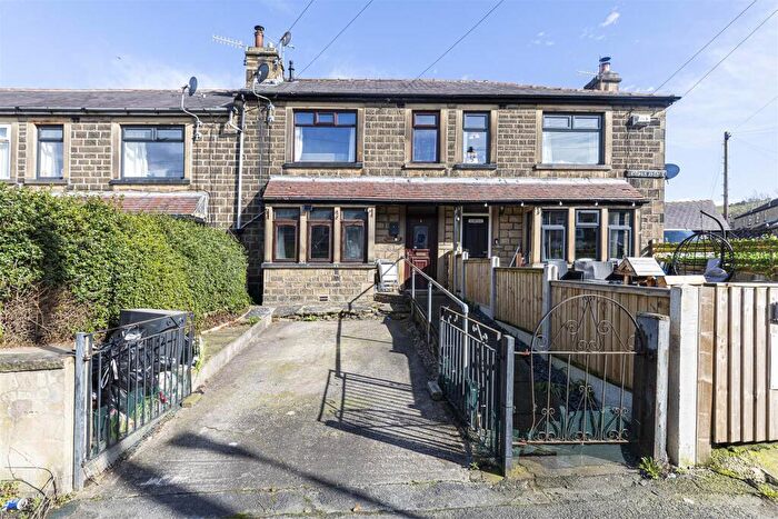 4 Bedroom Terraced House For Sale In Norman Avenue, Elland, Halifax, HX5
