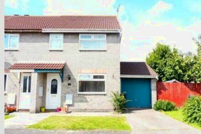 3 Bedroom Property To Rent In Horwood Close, Caerdydd, CF24