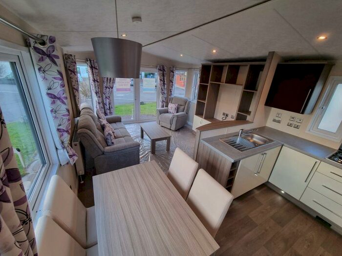 2 Bedroom Caravan For Sale In Thurston Manor Leisure Park, Dunbar, East Lothian, EH42