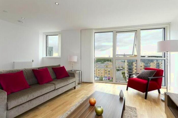 2 Bedroom Flat To Rent In Dowells Street, London, SE10