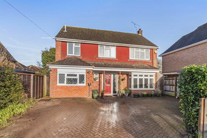 4 Bedroom Detached House For Sale In Copners Drive, Holmer Green, HP15