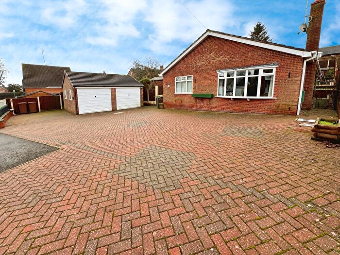 2 Bedroom Bungalow For Sale In Ladyfields, Midway, Swadlincote, Derbyshire, DE11