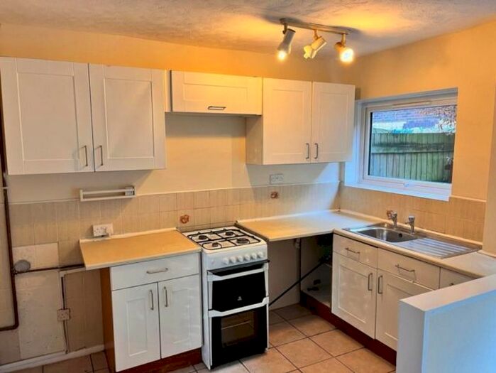 2 Bedroom Terraced House To Rent In Parc Wern Road, Sketty, Swansea., SA2