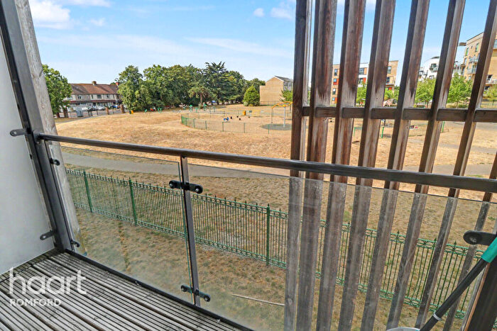 1 Bedroom Apartment To Rent In Maxwell Road, Romford, RM7