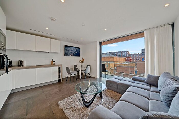 1 Bedroom Flat To Rent In Book House, A City Road, London, EC1V
