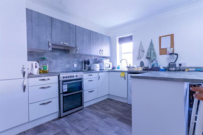 4 Bedroom Apartment To Rent In Sloane Court, Jesmond, NE2