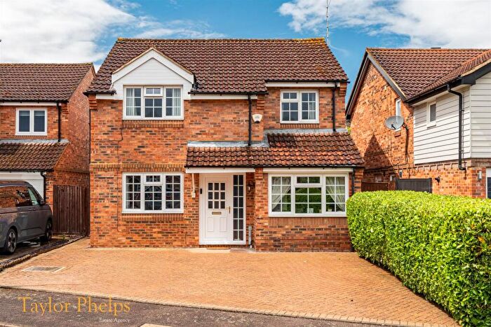 4 Bedroom Detached House For Sale In Furlong Way, Great Amwell - Presdales Catchment, SG12