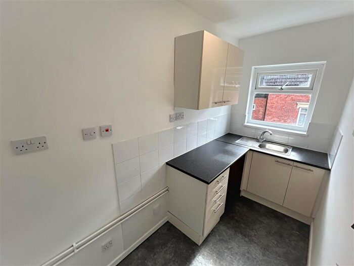 1 Bedroom Flat To Rent In Flat The Old Vicarage, Halesowen Road, Cradley Heath, B64