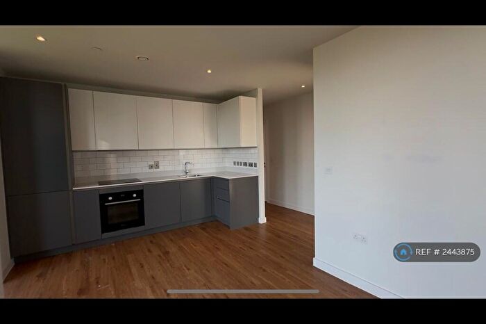 2 Bedroom Flat To Rent In Mountyard, Manchester, M4