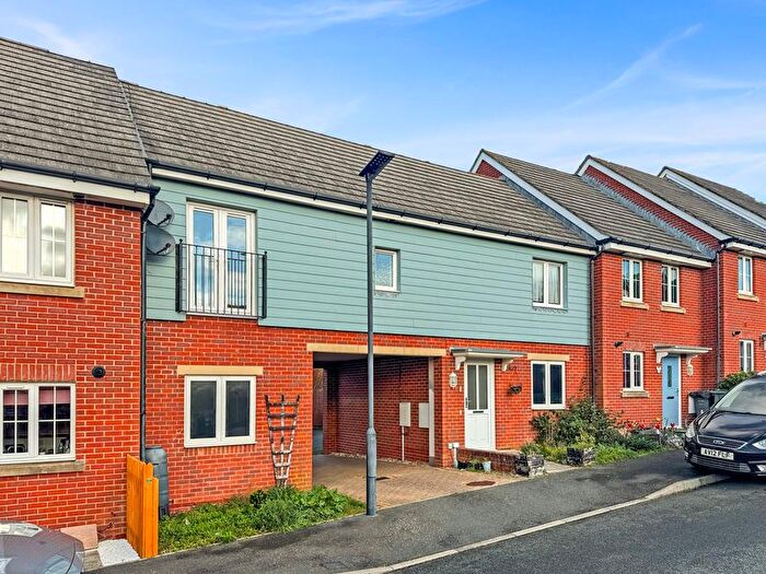 2 Bedroom Flat To Rent In Waterside Close, East Cowes, PO32