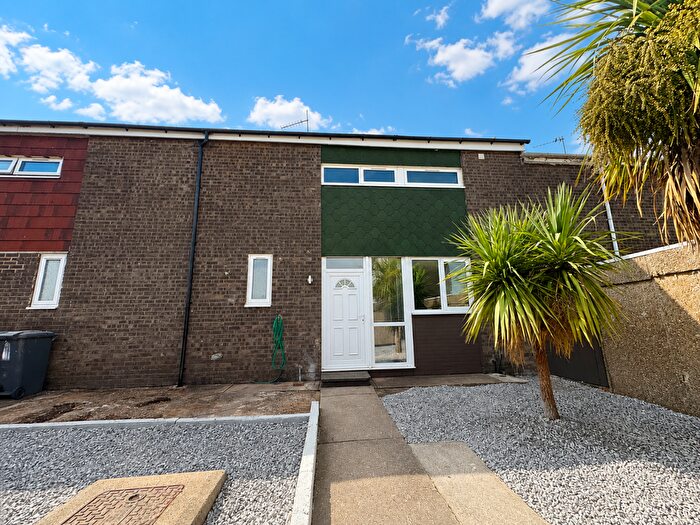 3 Bedroom Terraced House To Rent In Madron Close, Bransholme, Hull, HU7