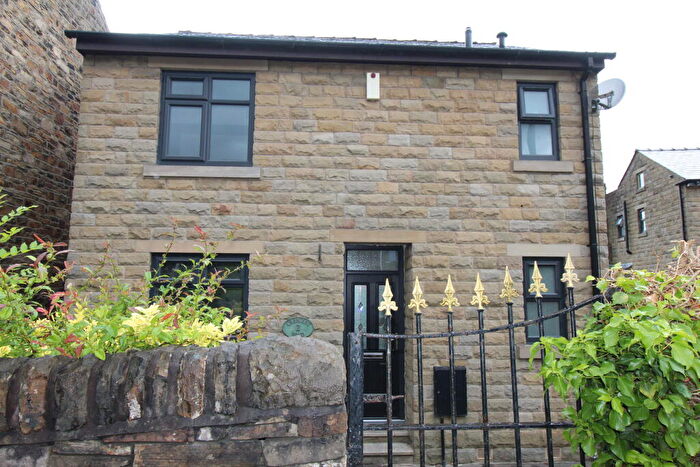 3 Bedroom Detached House To Rent In Crescent Fold, Mottram Road, Broadbottom, Tameside, SK14
