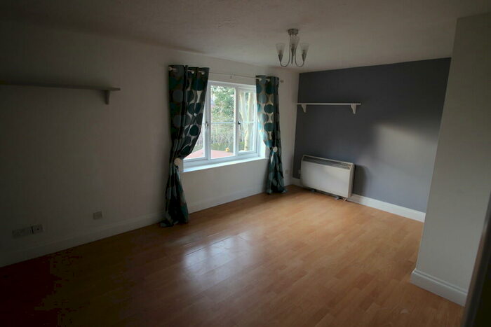 1 Bedroom Apartment To Rent In Windmill Court, CO6