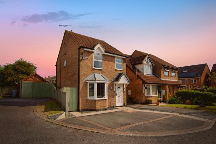 3 Bedroom End Of Terrace House For Sale In Opal Close, Rainworth, Mansfield, NG21