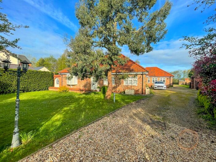 5 Bedroom Detached Bungalow For Sale In Glenside North, West Pinchbeck, Spalding, PE11