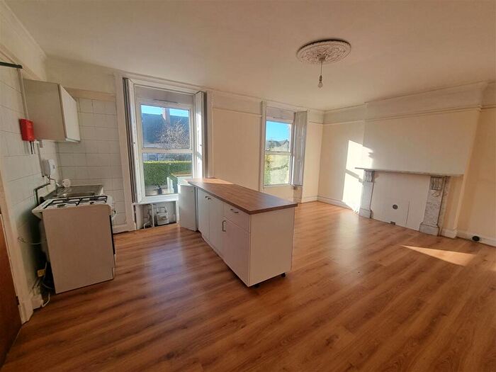 Studio To Rent In Whitehall, Stroud, GL5