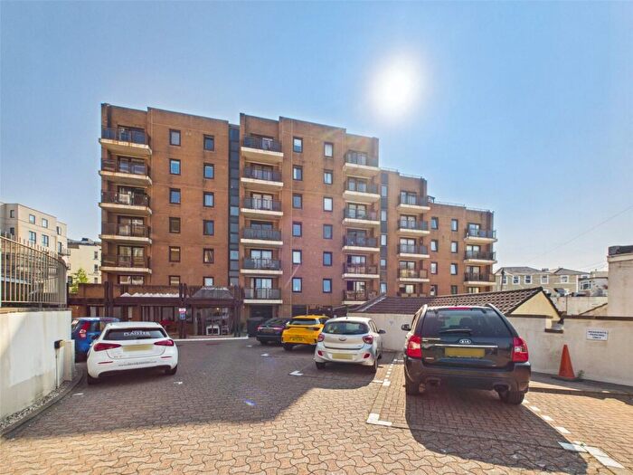 1 Bedroom Apartment For Sale In Knightstone Road, Weston-super-Mare, North Somerset, BS23