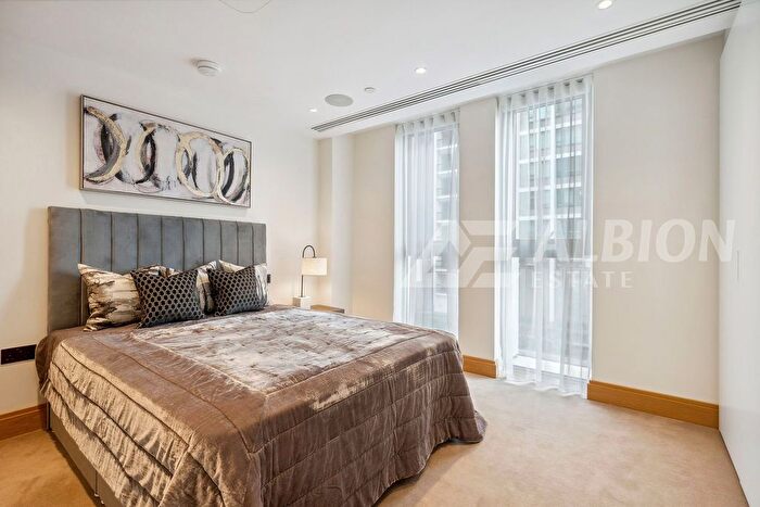 3 Bedroom Flat To Rent In John Islip Street, London, SW1P