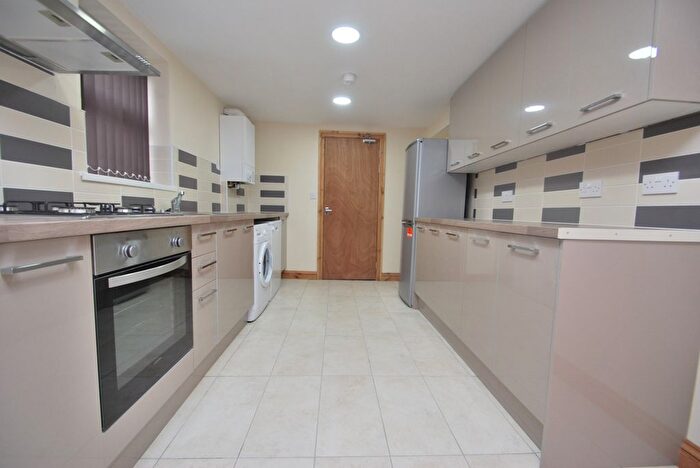 6 Bedroom Terraced House To Rent In Richards Street, Cathays, CF24