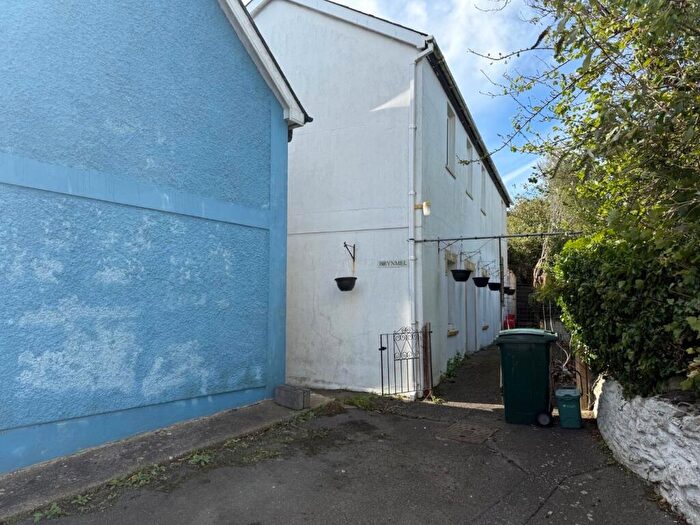 4 Bedroom Cottage For Sale In Parcllyn, Near Aberporth, SA43