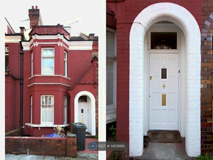 3 Bedroom Terraced House To Rent In Barcombe Avenue, London, SW2