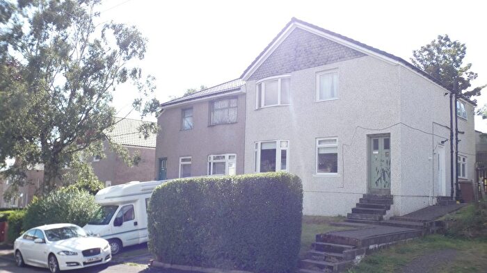 3 Bedroom Flat To Rent In , Highcroft Avenue, Glasgow, G44