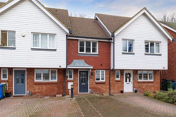 2 Bedroom Terraced House For Sale In Finch Close, Faversham, ME13