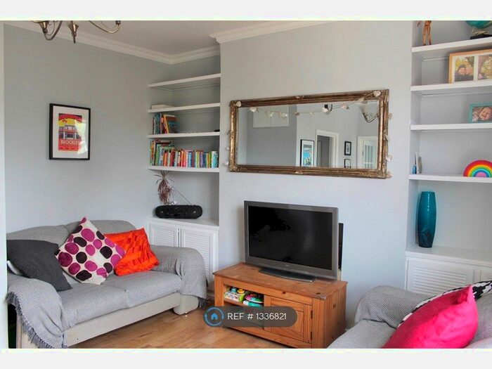 2 Bedroom Flat To Rent In St. Peters Road, Croydon, CR0