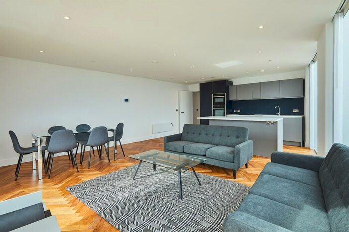 2 Bedroom Apartment To Rent In South Tower, Owen Street, M15