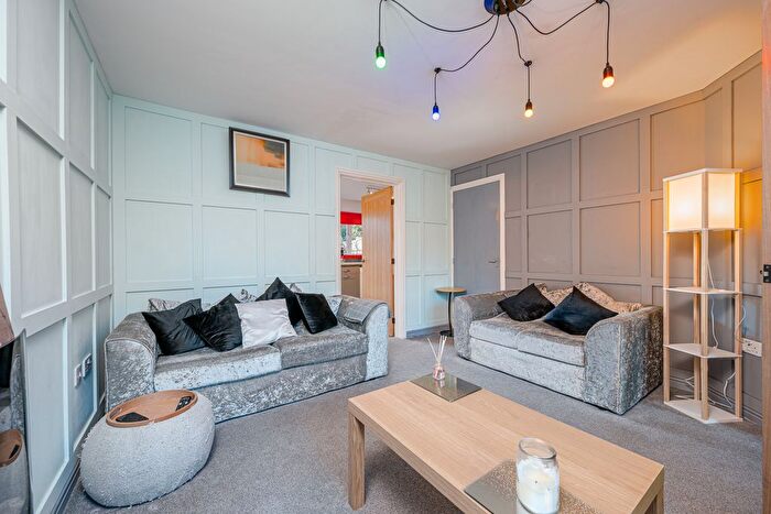 3 Bedroom End Of Terrace House For Sale In Greenfields Drive, Newport, TF10