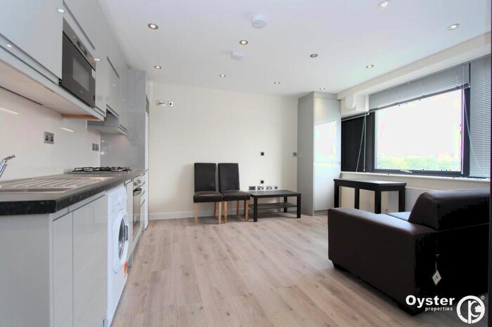 Studio To Rent In Honeypot Lane, Stanmore, HA7