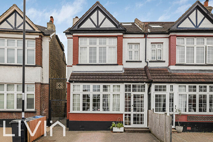 6 Bedroom Semi Detached House For Sale In Godson Road, Croydon, Greater London, CR0