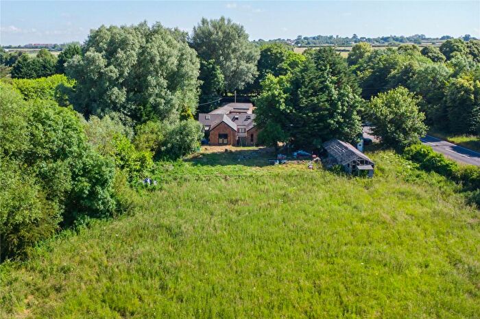 4 Bedroom Detached House For Sale In Great Coxwell, Faringdon, SN7