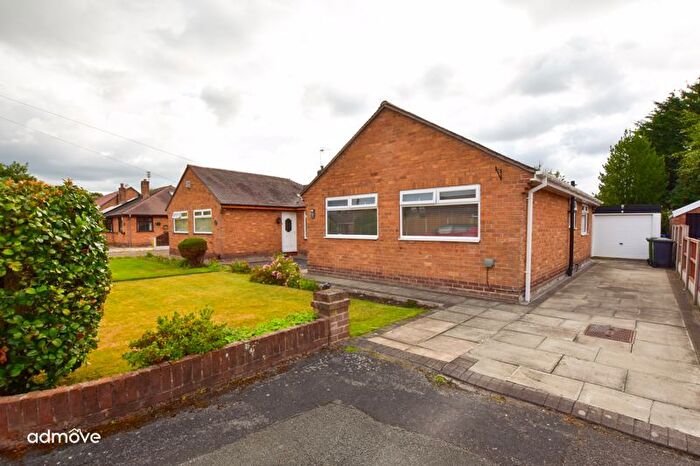 3 Bedroom Bungalow For Sale In Hazel Grove, Paddington, WA1