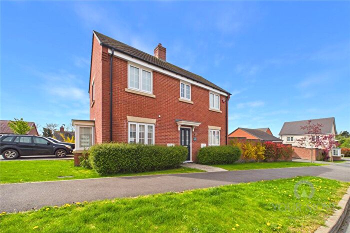 3 Bedroom Detached House To Rent In Burnham Way, Long Buckby, Northampton, Northamptonshire, NN6