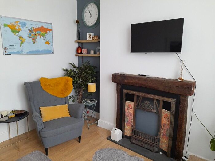 2 Bedroom Flat To Rent In Park Place, Bridge Street, PA3