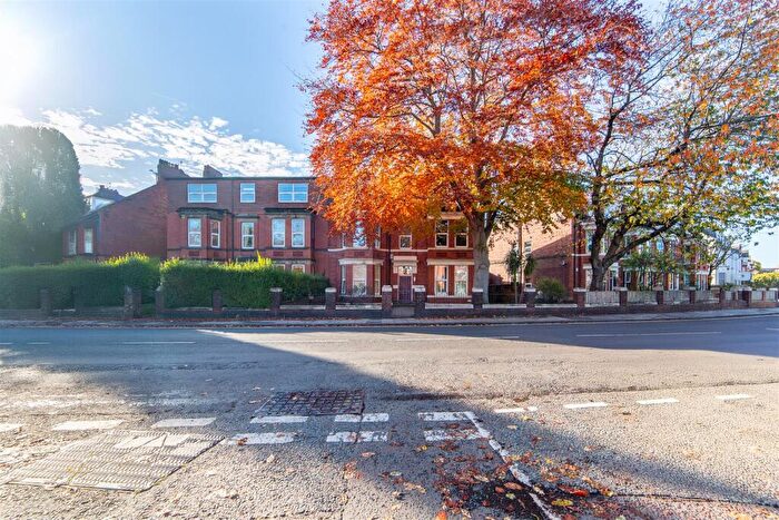 2 Bedroom Flat For Sale In Osborne Road, Jesmond, Newcastle Upon Tyne, NE2